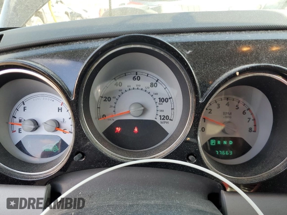 2010 Chrysler PT Cruiser z VIN 3A4GY5F98AT203646, wystawiony jako Copart lot #52796785 z przebiegiem 77 663 mil mil oraz Szkoda całkowita • Salvage title. Historia ofert i sprzedaży dostępna na DreamBid. Obrazek 9.