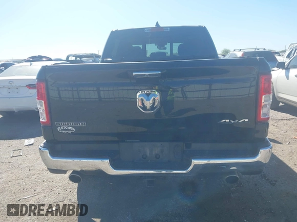 2020 Ram 1500 Big Horn z VIN 1C6SRFFT7LN137051, wystawiony jako IAAI lot #41839681 z przebiegiem 45 385 mil mil oraz . Historia ofert i sprzedaży dostępna na DreamBid. Obrazek 16.