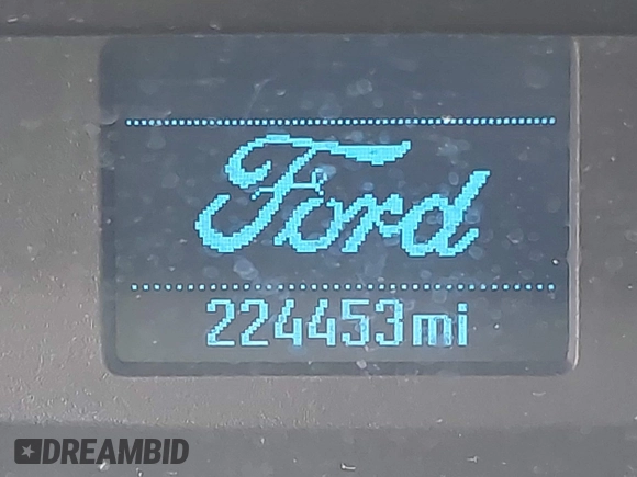 2015 Ford Transit Cargo z VIN 1FTNR2CM4FKA84584, wystawiony jako IAAI lot #42008193 z przebiegiem 224 453 mil mil oraz . Historia ofert i sprzedaży dostępna na DreamBid. Obrazek 15.