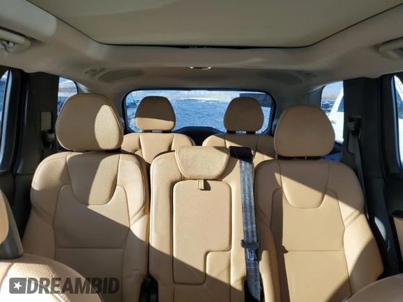 2016 Volvo XC90 T6 Momentum with VIN YV4A22PK2G1084096, listed as a Copart auction lot 70606302 with 132,238 mi miles. Bid and sale history available at carsss.com. Image 10.