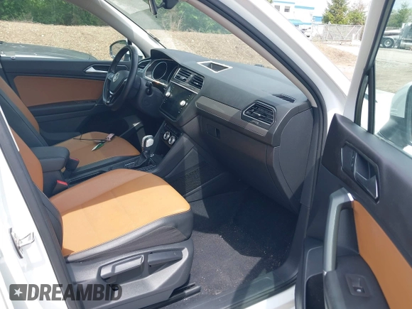 2018 Volkswagen Tiguan SEL с VIN 3VV3B7AX8JM044789, выставлен на аукционе IAAI как лот 42165937 с пробегом 98 463 миль миль и . История ставок и продаж доступна на DreamBid. Изображение 5.