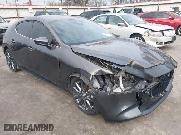 2019 Mazda 3 with VIN JM1BPAJMXK1121384, listed as a IAAI auction lot 41365150 with 38,899 mi miles and . Bid and sale history available at DreamBid. Image 1.