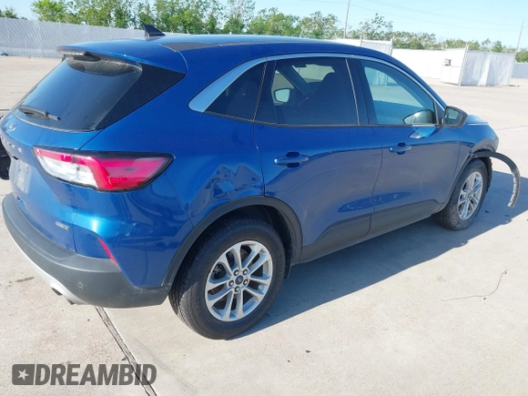 2022 Ford Escape SE Hybrid with VIN 1FMCU9BZXNUA45654, listed as a IAAI auction lot 41950858 with 54,792 mi miles and . Bid and sale history available at carsss.com. Image 4.