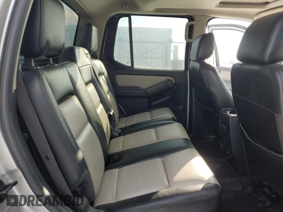 2007 Ford Explorer Sport Trac Limited z VIN 1FMEU53827UA07538, wystawiony jako Copart lot #44525325 z przebiegiem 124 119 mil mil oraz Czysty tytuł • Clean title. Historia ofert i sprzedaży dostępna na DreamBid. Obrazek 11.