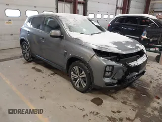 2021 Mitsubishi Outlander ES z VIN JA4ARUAU7MU036148, wystawiony jako IAAI lot #41630692 z przebiegiem 39 951 mil mil oraz . Historia ofert i sprzedaży dostępna na DreamBid. Obrazek 1.