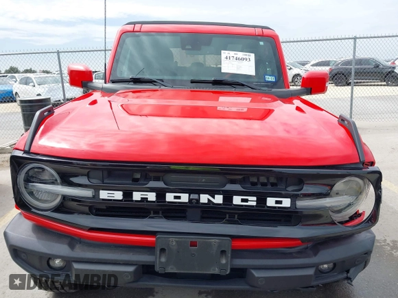 2022 Ford Bronco z VIN 1FMDE5DH7NLA98557, wystawiony jako IAAI lot #41746093 z przebiegiem 61 718 mil mil oraz . Historia ofert i sprzedaży dostępna na DreamBid. Obrazek 13.