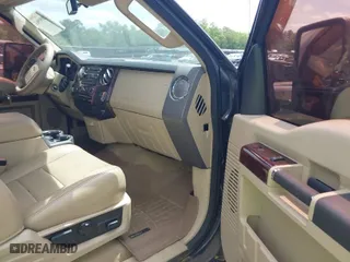 2009 Ford Super Duty F-250 SRW XL with VIN 1FTSW21R69EA67279, listed as a IAAI auction lot 42090961 with 249,741 mi miles. Bid and sale history available at carsss.com. Image 5.