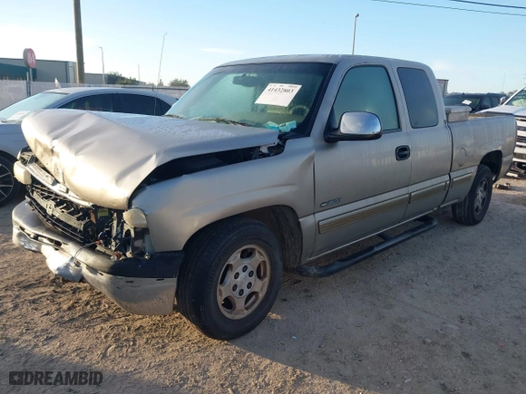 2001 Chevrolet Silverado 1500 LS with VIN 2GCEC19T911403528, listed as a IAAI auction lot 41432803 with 318,740 mi miles. Bid and sale history available at carsss.com. Image 18.