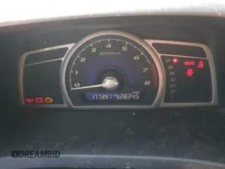 2008 Honda Civic LX z VIN 2HGFA16598H328610, wystawiony jako Copart lot #59426675 z przebiegiem 177 397 mil mil oraz Czysty tytuł • Clean title. Historia ofert i sprzedaży dostępna na DreamBid. Obrazek 9.