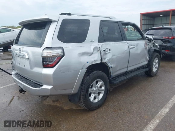 2017 Toyota 4Runner SR5 with VIN JTEBU5JR3H5433541, listed as a IAAI auction lot 42041837 with 121,927 mi miles and . Bid and sale history available at DreamBid. Image 4.
