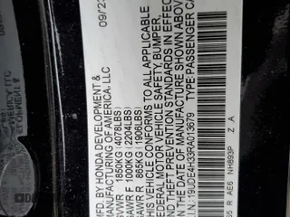 2024 Acura Integra w/A-Spec Package with VIN 19UDE4H33RA013679, listed as a Copart auction lot 69057484 with 8,998 mi miles and Salvage Title. Bid and sale history available at carsss.com. Image 12.