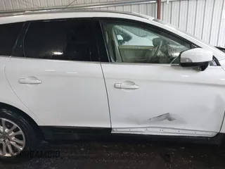 2010 Volvo XC60 3.0T with VIN YV4992DZ6A2029023, listed as a IAAI auction lot 42319458 with 165,757 mi miles and . Bid and sale history available at DreamBid. Image 13.