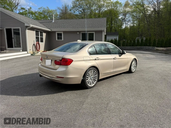 2014 BMW 3 Series 328i z VIN WBA3A5G5XENP33334, wystawiony jako Copart lot #65854585 z przebiegiem 93 359 mil mil oraz Czysty tytuł • Clean title. Historia ofert i sprzedaży dostępna na DreamBid. Obrazek 4.