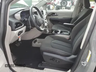 2020 Chrysler Pacifica Touring with VIN 2C4RC1FG6LR128522, listed as a Copart auction lot 53394345 with 41,480 mi miles and Salvage title. Bid and sale history available at DreamBid. Image 7.