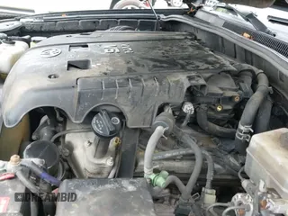 2004 Toyota 4Runner SR5 z VIN JTEBU14R340045723, wystawiony jako IAAI lot #42986718 z przebiegiem 271 112 mil mil oraz . Historia ofert i sprzedaży dostępna na DreamBid. Obrazek 19.