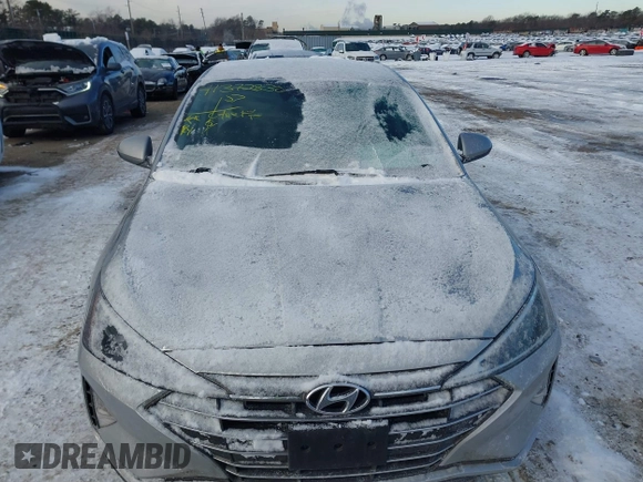 2020 Hyundai Elantra Value Edition z VIN 5NPD84LFXLH567082, wystawiony jako IAAI lot #41372830 z przebiegiem 119 975 mil mil oraz . Historia ofert i sprzedaży dostępna na DreamBid. Obrazek 12.