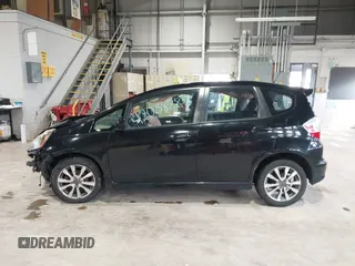 2012 Honda Fit Sport with VIN JHMGE8H58CC012218, listed as a IAAI auction lot 42038285 with 155,677 mi miles and . Bid and sale history available at DreamBid. Image 15.