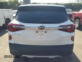 2021 Kia Seltos LX with VIN KNDEPCAA5M7233184, listed as a Copart auction lot 50553495 with 34,191 mi miles and Salvage Title. Bid and sale history available at carsss.com. Image 6.