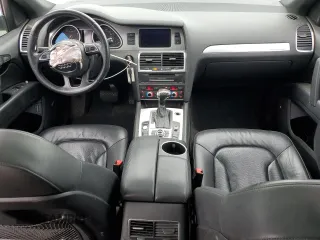 2015 Audi Q7 S line Prestige with VIN WA1DGAFE9FD001651, listed as a Copart auction lot 56538305 with 152,148 mi miles and Clean title. Bid and sale history available at DreamBid. Image 8.