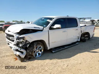 2023 Ram 1500 Lone Star z VIN 1C6SRFFTXPN628560, wystawiony jako Copart lot #61192395 z przebiegiem 29 529 mil mil oraz Szkoda całkowita • Salvage title. Historia ofert i sprzedaży dostępna na DreamBid. Obrazek 1.