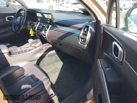 2021 Kia Sorento S with VIN 5XYRLDLC6MG008163, listed as a IAAI auction lot 41647141 with 59,669 mi miles and . Bid and sale history available at DreamBid. Image 5.