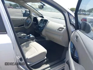 2011 Nissan LEAF SL-e with VIN JN1AZ0CP5BT006027, listed as a IAAI auction lot 42087275 with 91,258 mi miles and . Bid and sale history available at DreamBid. Image 5.