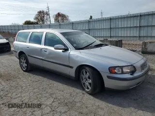 2002 Volvo V70 with VIN YV1SJ58D921202885, listed as a Copart auction lot 77737734 with 113,374 mi miles and Salvage Title. Bid and sale history available at carsss.com. Image 4.