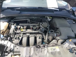 2013 Ford Focus SE with VIN 1FADP3K20DL193712, listed as a IAAI auction lot 42112183 with 113,500 mi miles. Bid and sale history available at carsss.com. Image 10.