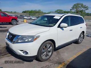 2015 Nissan Pathfinder SL with VIN 5N1AR2MM4FC707351, listed as a IAAI auction lot 42334235 with 124,017 mi miles and . Bid and sale history available at DreamBid. Image 2.