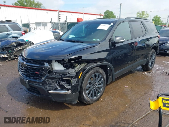 2023 Chevrolet Traverse RS z VIN 1GNEVJKWXPJ290497, wystawiony jako IAAI lot #42200665 z przebiegiem 50 140 mil mil oraz . Historia ofert i sprzedaży dostępna na DreamBid. Obrazek 2.