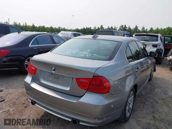 2009 BMW 3 Series 335i xDrive with VIN WBAPL33599A406944, listed as a IAAI auction lot 42426277 with 196,297 mi miles and . Bid and sale history available at DreamBid. Image 4.