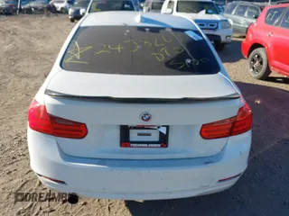 2014 BMW 3 Series 320i xDrive with VIN WBA3C3G51ENR25045, listed as a IAAI auction lot 40615577 with 150,046 mi miles. Bid and sale history available at carsss.com. Image 15.