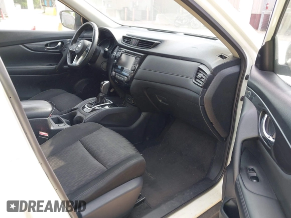 2019 Nissan Rogue SV with VIN KNMAT2MT5KP543348, listed as a IAAI auction lot 42474327 with 150,285 mi miles and . Bid and sale history available at DreamBid. Image 5.