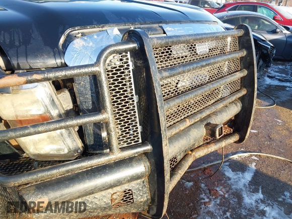 2010 Ford Super Duty F-250 SRW XL with VIN 1FTSW2BR6AEA14388, listed as a IAAI auction lot 41633890 with 251,600 mi miles. Bid and sale history available at carsss.com. Image 6.