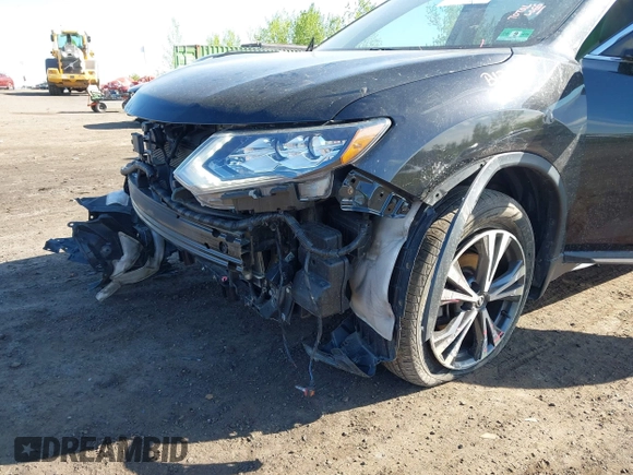 2018 Nissan Rogue SV z VIN 5N1AT2MV2JC851483, wystawiony jako IAAI lot #42082917 z przebiegiem 115 707 mil mil oraz . Historia ofert i sprzedaży dostępna na DreamBid. Obrazek 17.