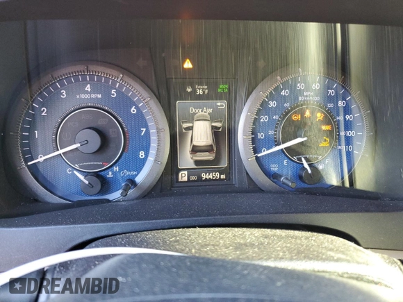 2018 Toyota Sienna XLE Auto Access Seat with VIN 5TDYZ3DC1JS959663, listed as a Copart auction lot 46196785 with 94,459 mi miles and Salvage Title. Bid and sale history available at carsss.com. Image 9.