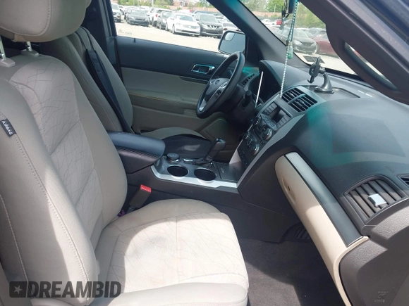 2013 Ford Explorer with VIN 1FM5K8B88DGA09975, listed as a IAAI auction lot 42127412 with 184,862 mi miles and . Bid and sale history available at carsss.com. Image 5.