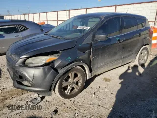 2016 Ford Escape SE with VIN 1FMCU0G77GUA23262, listed as a Copart auction lot 46816015 with 152,113 mi miles and Salvage Title. Bid and sale history available at carsss.com. Image 1.