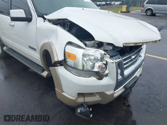 2007 Ford Explorer Eddie Bauer z VIN 1FMEU74EX7UB39530, wystawiony jako IAAI lot #42336162 z przebiegiem 191 848 mil mil oraz . Historia ofert i sprzedaży dostępna na DreamBid. Obrazek 18.