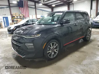 2022 Kia Soul Turbo with VIN KNDJ53AF3N7185296, listed as a Copart auction lot 83693254 with 30,198 mi miles and Salvage Title. Bid and sale history available at carsss.com. Image 1.