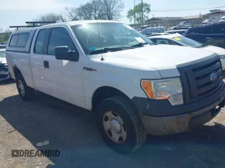 2009 Ford F-150 STX with VIN 1FTRX14W79FA88501, listed as a IAAI auction lot 41991439 with 170,616 mi miles. Bid and sale history available at carsss.com. Image 1.