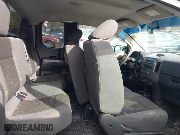 2013 Nissan Titan SE with VIN 1N6BA0CH5DN312683, listed as a IAAI auction lot 41209442 with 83,976 mi miles. Bid and sale history available at carsss.com. Image 8.