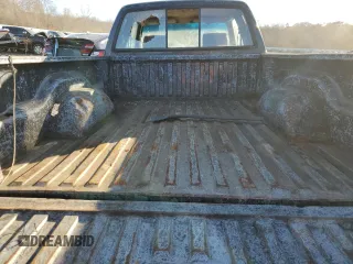 1992 Dodge Dakota z VIN 1B7FL23X0NS547108, wystawiony jako Copart lot #79857274 z przebiegiem 190 814 mil mil oraz Czysty tytuł • Clean title. Historia ofert i sprzedaży dostępna na DreamBid. Obrazek 10.