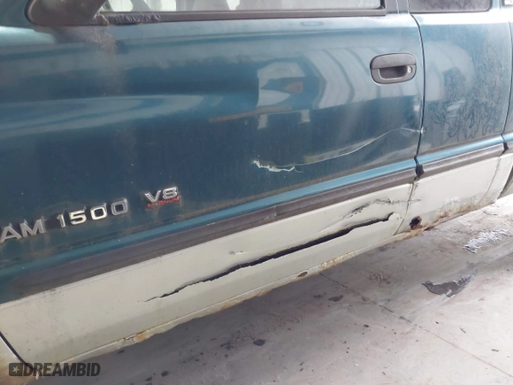 1998 Dodge Ram 1500 with VIN 3B7HF13Z1WG234475, listed as a IAAI auction lot 41523893 with 195,646 mi miles. Bid and sale history available at carsss.com. Image 6.