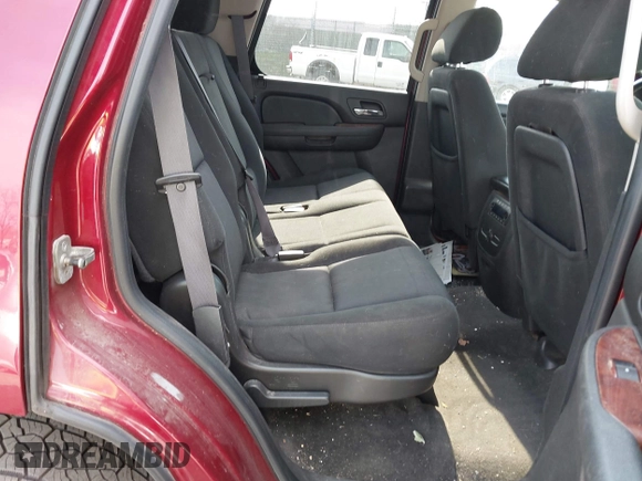 2011 GMC Yukon SLE with VIN 1GKS2AE02BR208997, listed as a IAAI auction lot 41910468 with 178,867 mi miles. Bid and sale history available at carsss.com. Image 8.