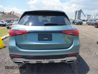 2025 Mercedes-Benz GLC 300 z VIN W1NKM4HB7SF357792, wystawiony jako IAAI lot #42177374 z przebiegiem 982 mil mil oraz . Historia ofert i sprzedaży dostępna na DreamBid. Obrazek 16.