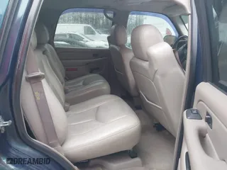2005 Chevrolet Tahoe LT with VIN 1GNEK13T75R253693, listed as a IAAI auction lot 42013420 with 152,952 mi miles. Bid and sale history available at carsss.com. Image 8.