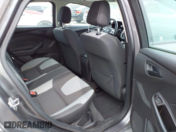 2012 Ford Focus SE with VIN 1FAHP3F25CL122340, listed as a IAAI auction lot 42070565 with 186,662 mi miles. Bid and sale history available at carsss.com. Image 8.