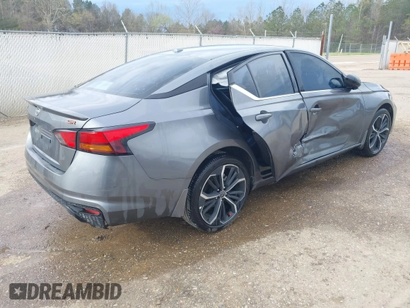 2024 Nissan Altima SR z VIN 1N4BL4CV1RN331948, wystawiony jako IAAI lot #41877927 z przebiegiem 19 134 mil mil oraz . Historia ofert i sprzedaży dostępna na DreamBid. Obrazek 4.