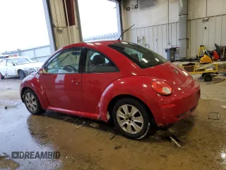 2009 Volkswagen New Beetle Coupe S with VIN 3VWPW31C19M501915, listed as a Copart auction lot 47326055 with 161,444 mi miles and Clean Title. Bid and sale history available at carsss.com. Image 2.